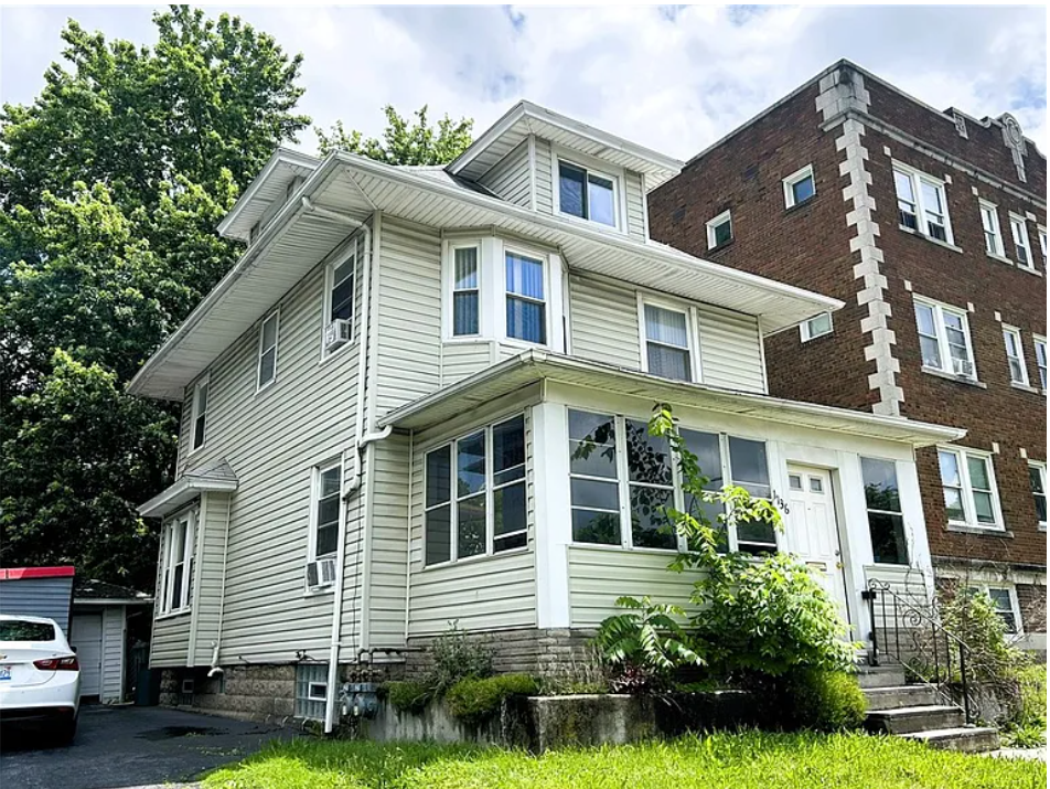 1136 Dewey Avenue - Up